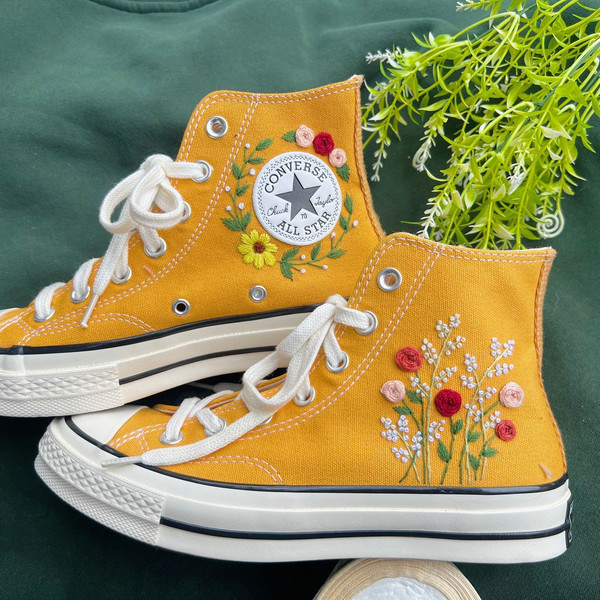 Custom ConverseConverse High TopsEmbroidered Sweet Rose And Lavender GardenEmbroidered Sneakers Chuck Taylor 1970s Flower Converse - 1.jpg