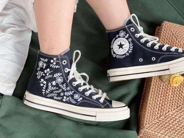 Embroidered ConverseFloral ConverseEmbroidered Converse Chuck Taylors 1970sCustom Converse Flower And Leaf PatternEmbroidered Logo - 5.jpg