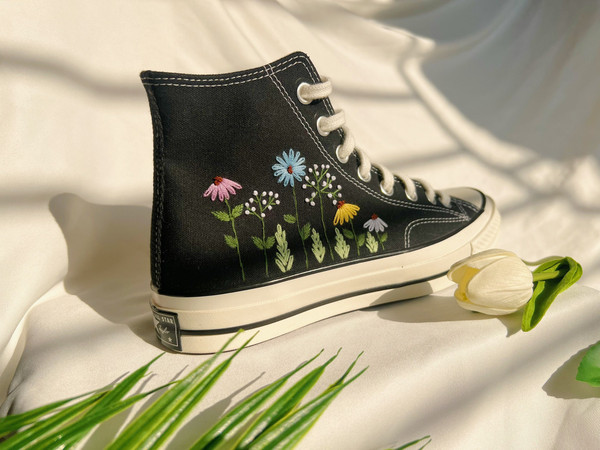 Embroidered ConverseFlower ConverseConverse Custom Colorful Daisy GardenEmbroidered SneakersConverse Chuck Taylor 1970s Embroidery Logo - 6.jpg