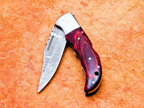 Damascus  Knife.jpg