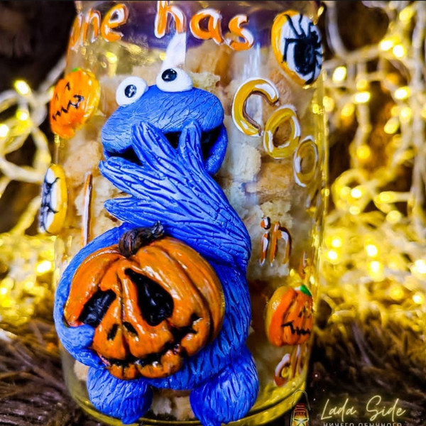 Halloween Cookie Monster cookie jar - Inspire Uplift