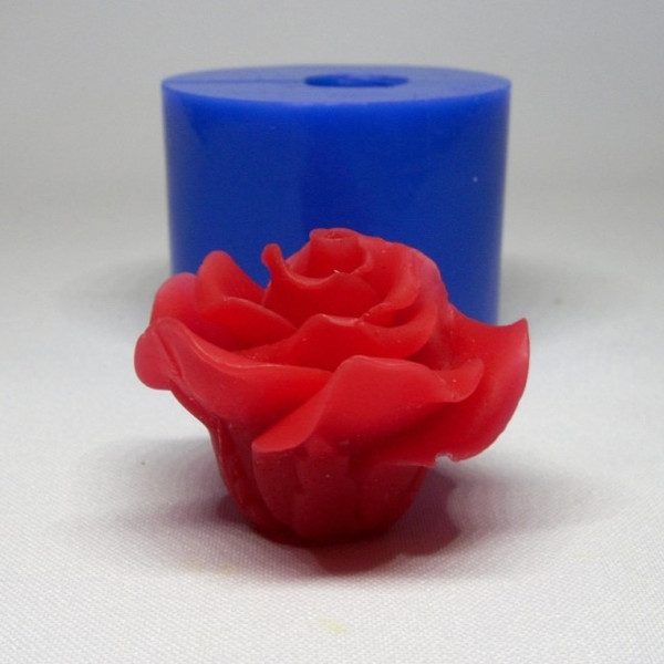 Rose soap and silicone mold 2