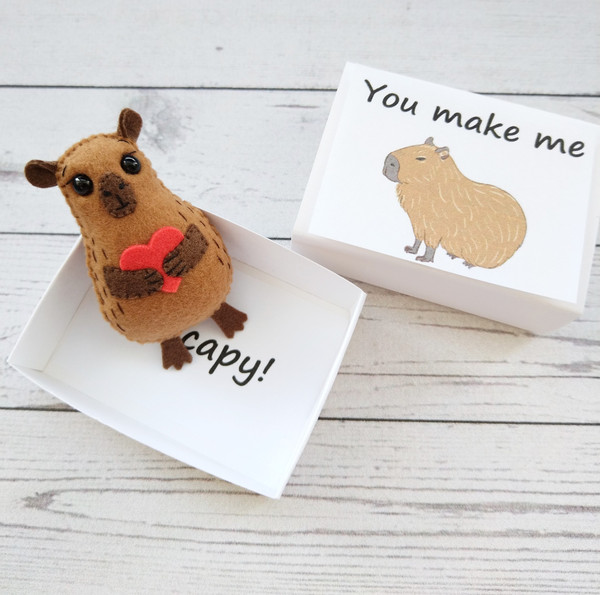 cute-capybara-plush-with-heart
