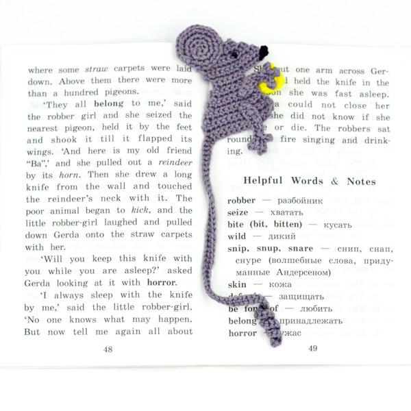 Amigurumi 'Book lover' bookmark crochet pattern Crochet pattern by