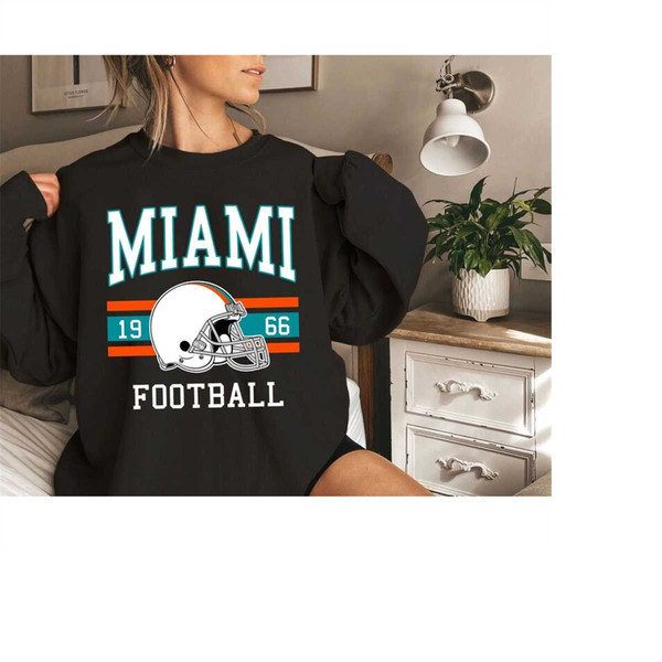 MR-9102023111634-miami-football-sweatshirt-miami-sweatshirt-miami-football-image-1.jpg