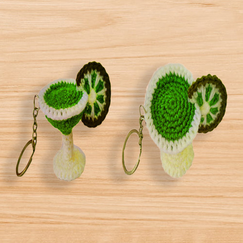 a crochet glass of lemon keychain pattern