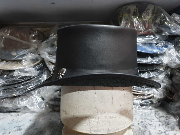 Tri Skull Band Black Leather Top Hat (6).jpg