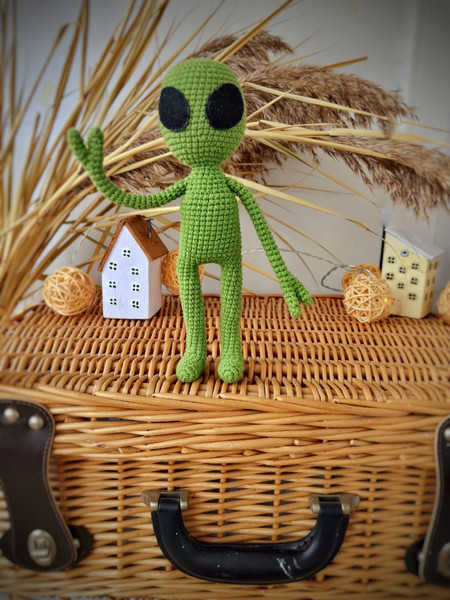 Green alien doll, Alien Shaped Plush Toy 3.jpg