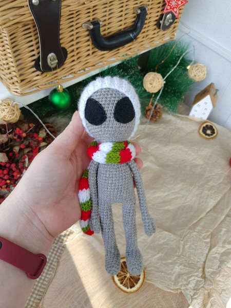 Gray alien doll Christmas gift 1.jpg