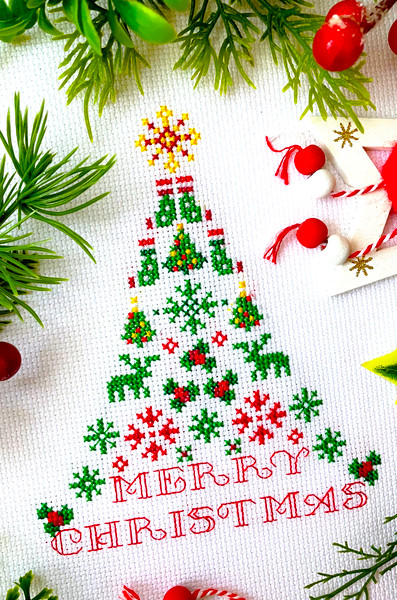 Merry Christmas Cheerful Tree Cover 3.jpg