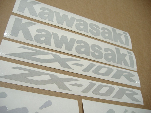 Kawasaki-ninja-zx10r-reflective-white-graphics.JPG