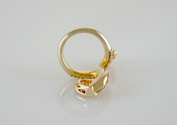 snake-yellowgold-ring-ruby-diamonds-valentinsjewellery-9.jpg
