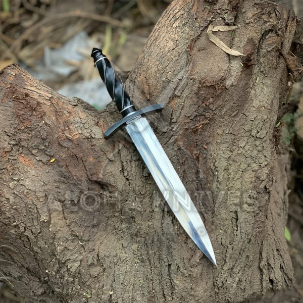 handmade-dagger-1 (7).jpeg