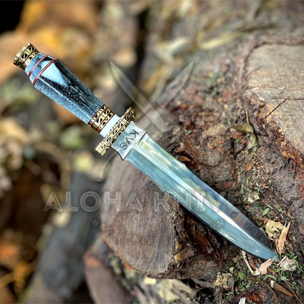 handmade-custom-dagger-with-resin-handle (4).jpeg