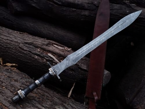A-Viking-Battle-Ready-Damascus-Steel-Sword-Hand-Forged-Damascus-Steel-Viking-Sword-BladeMaster (7).jpg
