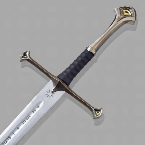 Legendary_Anduril's_Sword_Aragorn's_Narsil_in_LOTR (1).jpg