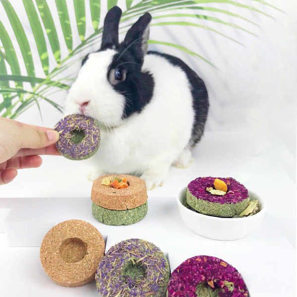 m7LRBunny-Chew-Toy-For-Teeth-Natural-Small-Animal-Handmade-Grass-Cake-Pet-Teeth-Grinding-Toys-Hamster.jpg