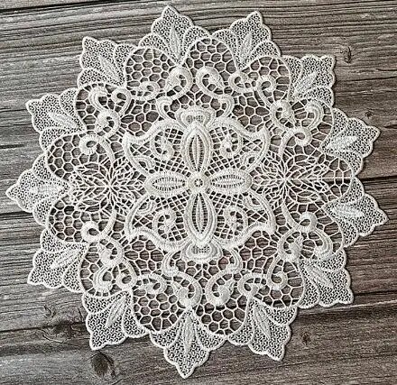 EaFMNEW-round-Lace-flower-embroidery-placemat-kitchen-wedding-Christmas-table-place-mat-cloth-doily-Table-decoration.jpg