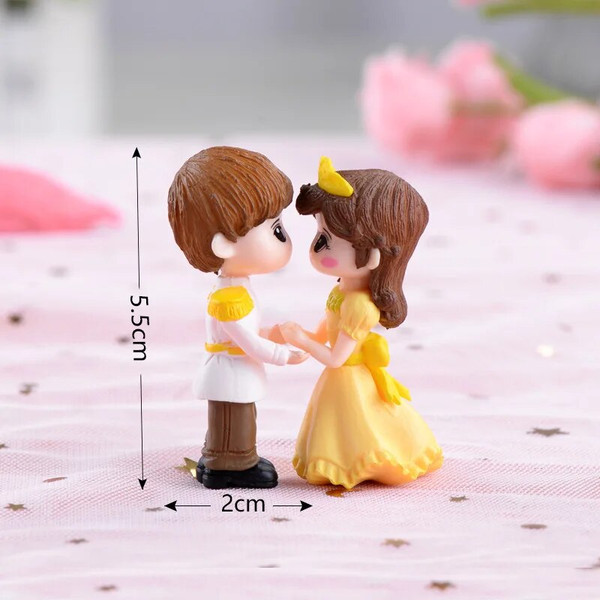 6b43Mini-Romantic-Couple-Figurines-Wedding-Figures-Grandma-Grandpa-Garden-Miniacture-Figurines-Valentine-s-Day-Gifts-DIY.jpg