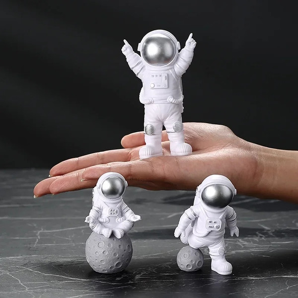 dJyy1set-Astronaut-Figure-Statue-Figurine-Spaceman-Sculpture-Educational-Toy-Desktop-Home-Decoration-Astronaut-Model-For-Kids.jpg