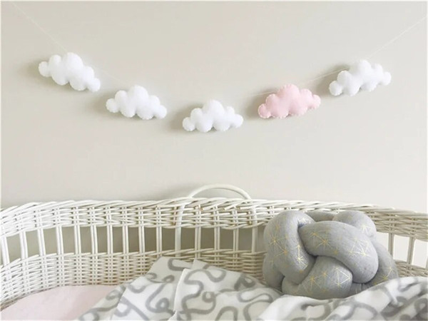 4x0oNordic-Felt-Cloud-Garlands-String-Wall-Hanging-Ornaments-Baby-Bed-Kids-Room-Decoration-Nursery-Decor-Photo.jpg
