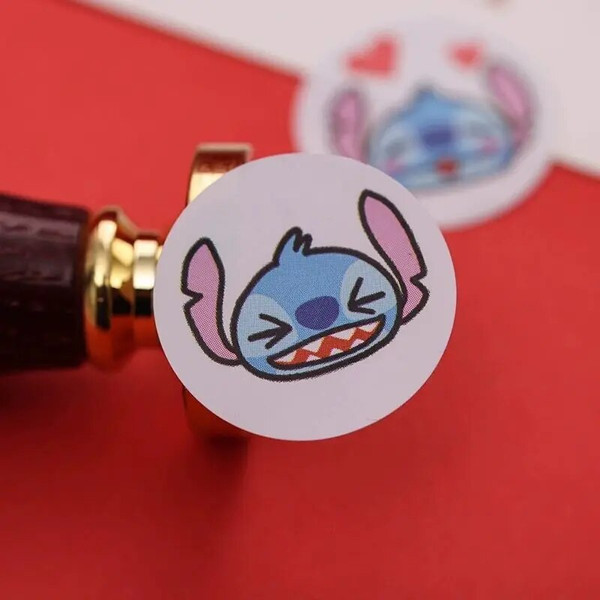 WHTY500pcs-1inch-Disney-Stitch-Stickers-Cartoon-Paper-Tape-Stationery-suppliers-sealling-Labels-birthday-Anime-DIY-Gifts.jpg