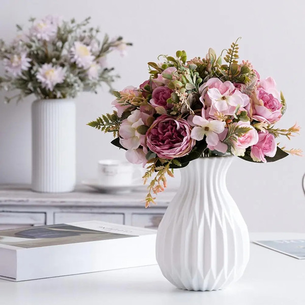 sn1OVase-Decor-Practical-Imitation-Rattan-Flower-Vase-Centrepiece-Reusable-Flower-Vase.jpg