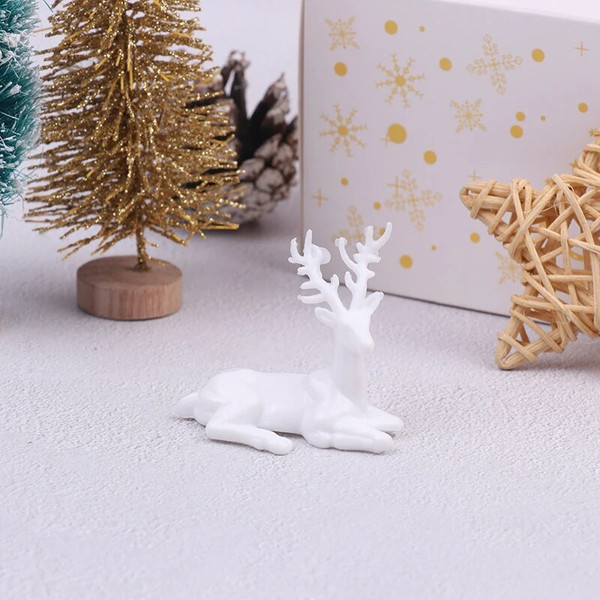 CbRr1PC-Plastic-Elk-Deer-Statue-Nordic-Christmas-Reindeer-Art-Figurine-Handicraft-Home-Ornament-Table-Decor-Party.jpg