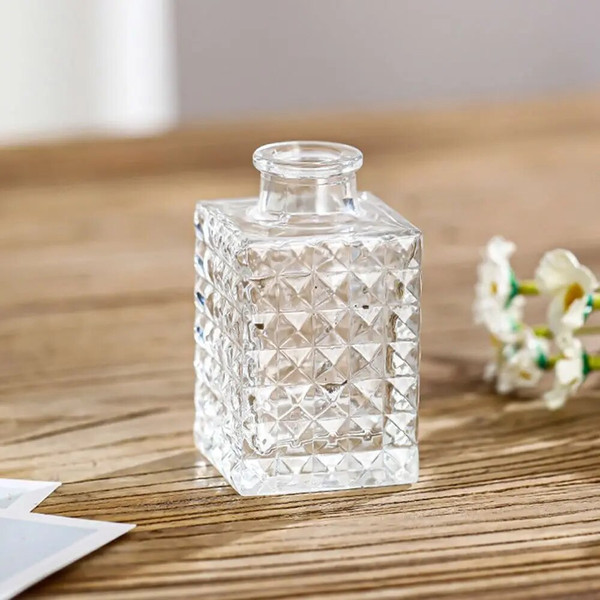 oW2IINS-Mini-Wedding-Glass-Flower-Vase-Embossed-Retro-Transparent-Hydroponics-Plant-Vase-Desktop-Ornaments-Home-Decoration.jpg