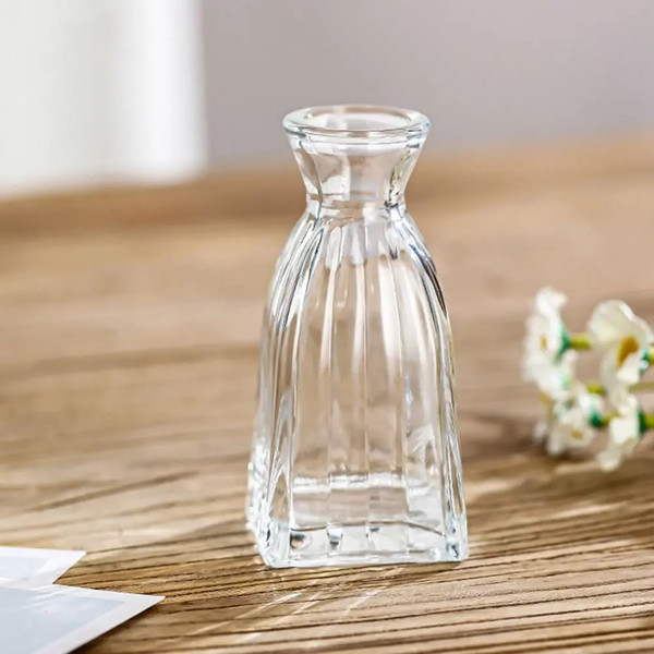 jxAHINS-Mini-Wedding-Glass-Flower-Vase-Embossed-Retro-Transparent-Hydroponics-Plant-Vase-Desktop-Ornaments-Home-Decoration.jpg
