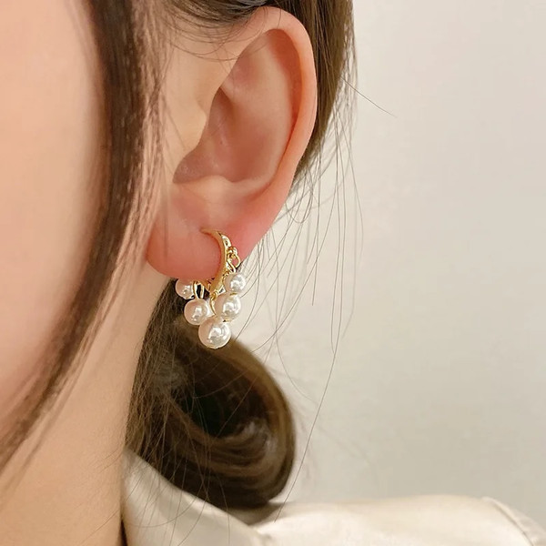 rSBP2022-Korean-New-Simple-Temperament-Circle-Pearl-Earrings-Fashion-Small-Versatile-Earrings-Women-s-Jewelry.jpg