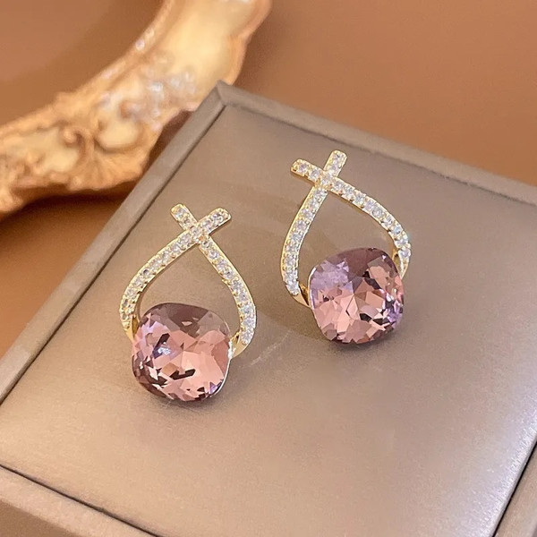 OL6nWomen-s-earrings-Asymmetrical-Round-Hollow-Round-Black-Stud-Earrings-Rhinestone-Accessories-For-Women-pendientes-mujer.jpg