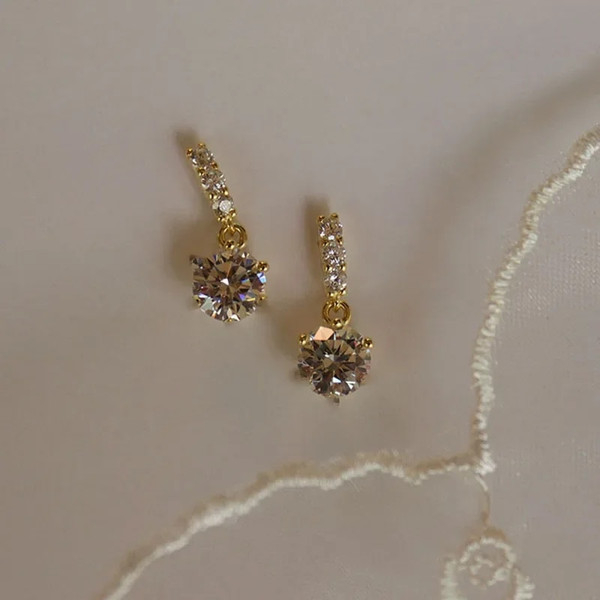 vSJg925-Silver-Needle-Shiny-Zircon-Stud-Earrings-Women-Style-Cute-Sweet-Jewelry-Accessories-Simple-Fashion-Jewelry.jpg