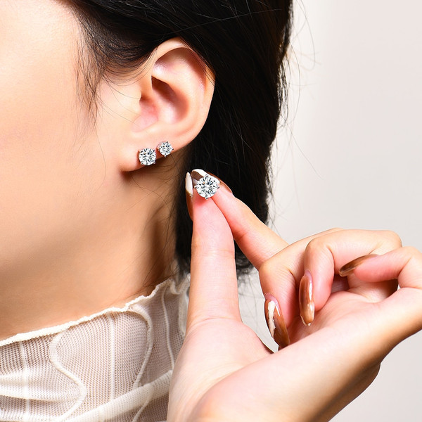 XBQ6ATTAGEMS-2-Carat-8-0mm-D-Color-Moissanite-Stud-Earrings-For-Women-Top-Quality-100-925.jpg