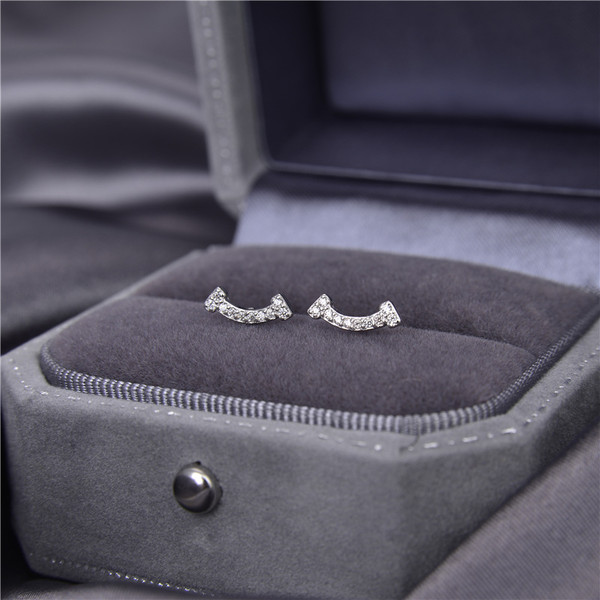 Tws9925-Sterling-Silver-Smile-Diamond-Stud-Earrings-For-Women-Wedding-Engagement-Party-Jewelry.jpg