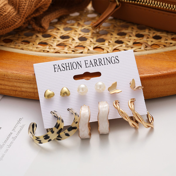 Ie1MPunk-Leopard-Acrylic-Resin-Hoop-Earrings-Set-for-Women-Trendy-Gold-Silver-Color-Butterfly-Pearl-Circle.jpg