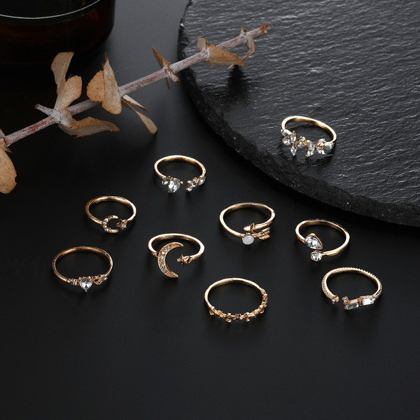 JsfUBohemian-Style-New-Set-Ring-Personalized-9-piece-Love-Butterfly-Star-Moon-Set-Crystal-Combination-Rings.jpg