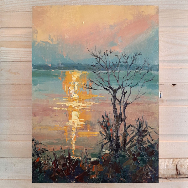 The Sea artwork in peach shades of Sunset will appeal to people who appreciate the beauty of nature and tranquility.