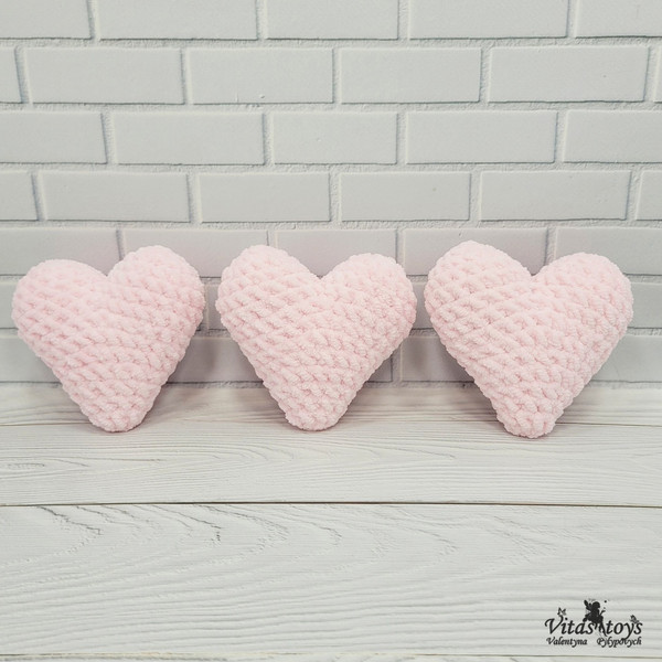 Crochet Small heart .jpg