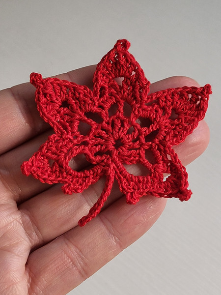 crochet maple leaf pattern (1).jpg