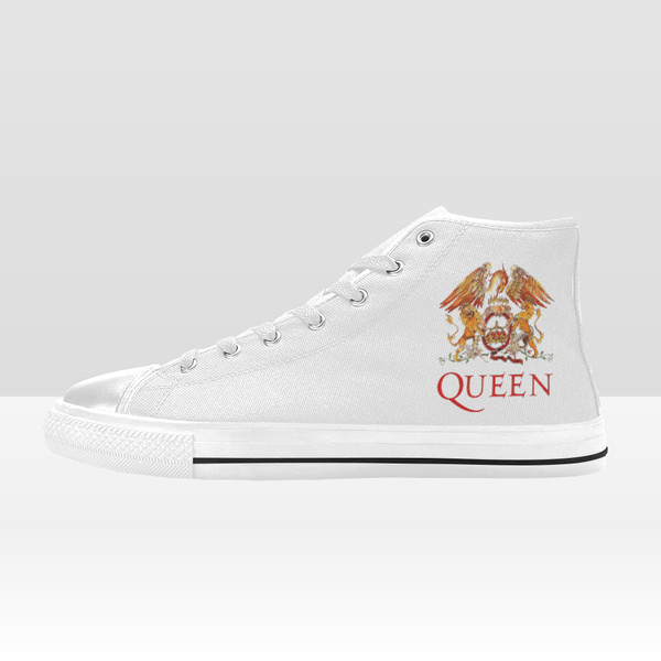 Queen Shoes.png