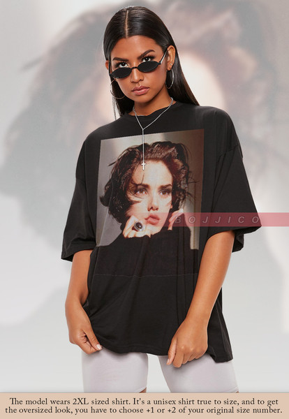 RETRO PHOTO of Winona Ryder Shirt, Beautiful Actress Shirt,Winona ryder shirt design retro style cool fan art t-shirt Retro 1990s Style-1.jpg