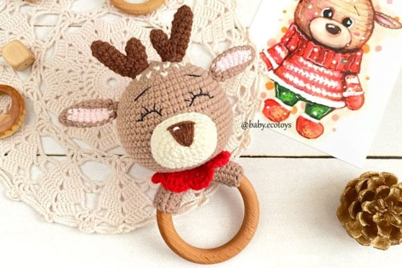 Baby-rattle-Reindeer-Crochet-pattern-Graphics-84950207-6-580x387.jpg