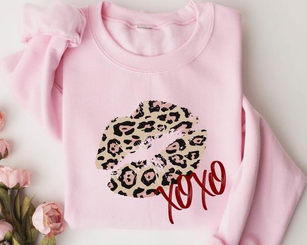 Valentines Day Sweatshirt, Leopard Lips Xoxo Sweatshirt, Valentines Day Shirts for Women, Valentines Day Gift, Cute Heart Sweatshirt.jpg