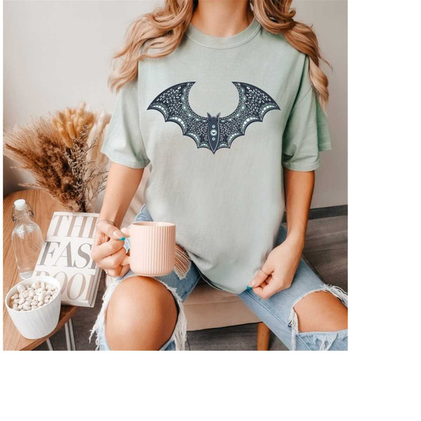Comfort Colors Fall Halloween Bat Shirt, Black Bat Shirt, Cute Halloween Shirt, Vintage Inspired Tshirt, Spooky Bat, Bat.jpg