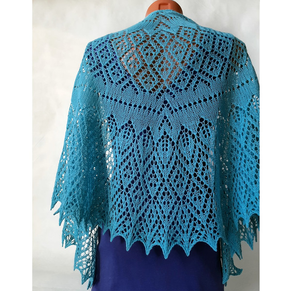 ia-small-shawl-knitting-pattern.jpg