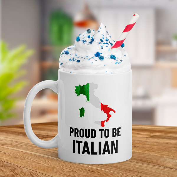 Patriotic-Italian-Mug-Proud-to-be-Italian-Gift-Mug-with-Italian-Flag-Independence-Day-Mug-Travel-Family-Ceramic-Mug-02.png