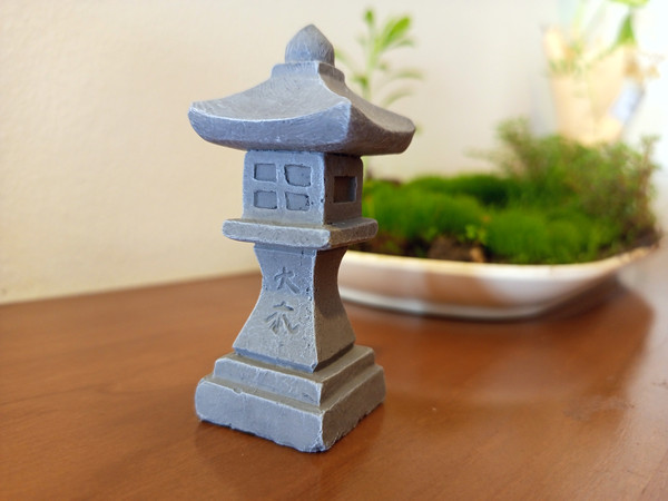 Cement Japanese Stone Lantern.jpg