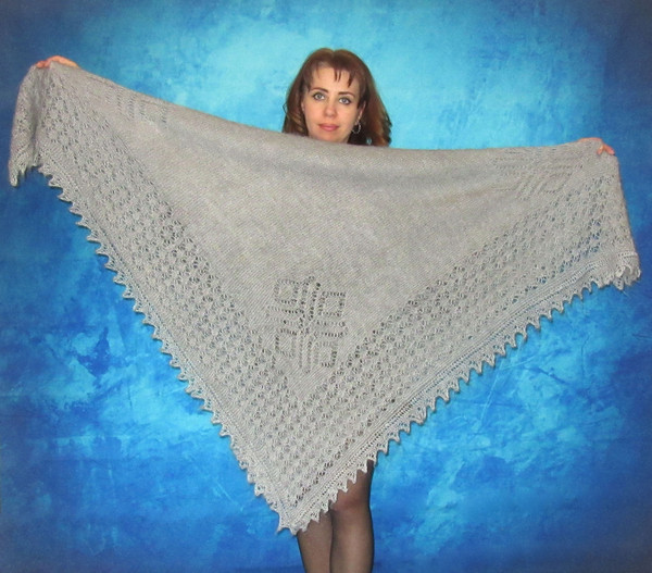 Hand knit gray Russian Orenburg shawl, Warm shoulder cape, Goat down kerchief, Handmade stole, Wool wrap, Cover up, Gift for wife.JPG