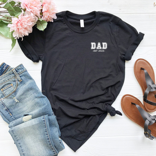 Pocket Size Dad Est Tshirt, Father's Day Gift T Shirt, New Daddy Sweatshirt, Pregnancy Announcement Party T-shirt, Dada Surprise Tee Gifts.jpg